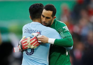 El emotivo festejo de Bravo en el título del City