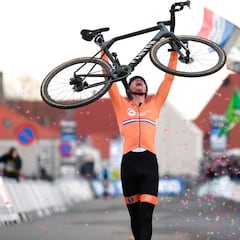 Los 53 triunfos de Van der Poel en 2019 en ruta, ciclocross y MTB