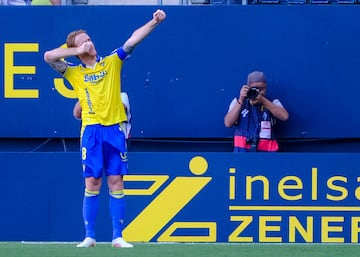 25/05/25 PARTIDO SEGUNDA DIVISION CADIZ - HUESCA 4-0 GOL DE ALEX FERNANDEZ