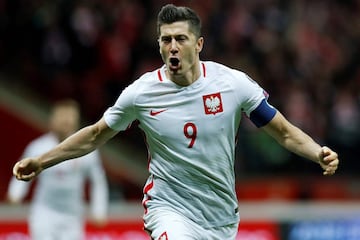 El atacante del Bayern Münich es el máximo goleador en la historia de Polonia. Lewandowski ha anotado 53 goles con la camiseta de su país en 94 juegos.