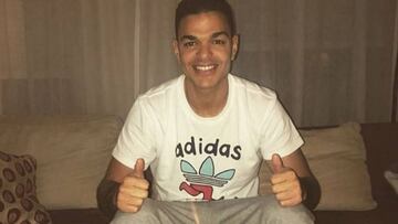 Ben Arfa: un año en el ostracismo y lo celebra con una tarta