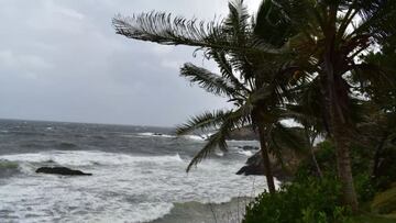 Para las próximas horas se espera que la tormenta tropical KiKo se acerque a las costas mexicanas sin producir efectos de peligro.