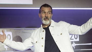 Antonio Banderas tras recibir la Biznaga de Oro honorífica en el vigésimo Festival de Cine en Español de Málaga.