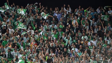 Afición bética en Florencia.