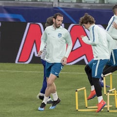 Godín jugará sin problemas, se entrenó como uno más