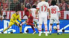 Arturo Vidal le da el triunfo a Bayern con certero cabezazo