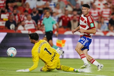 Pizarra contra un boquete atrás