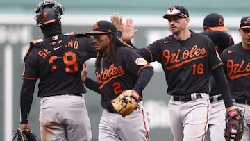 John Means se apunt&oacute; la victoria en Fenway Park tras iniciar por Baltimore y permitir solamente un imparable, a Kike Hern&aacute;ndez, en siete episodios.