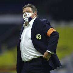Miguel Herrera se compromete a analizar la Liga MX