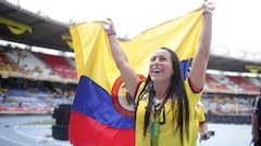 Barranquilla. 1 Septiembre de 2016. En el estadio Metropolitano Roberto Melendez de Barranquilla, la Selección Colombia venció 2- 0 a Venezuela en la séptima fecha de las Eliminatorias del Mundial de Rusia 2018. En la foto: Mariana Pajón, saluda al público asistente al juego. (Colprensa - Juan Páez).