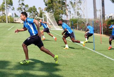 Top flight survival is Leicester’s first priority says Ranieri