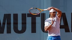 MADRID, 23/04/2024.- El tenista español Rafael Nadal entrena este martes, en el marco del Mutua Madrid Open de Tenis, en la capital española. EFE/ Juanjo Martín
