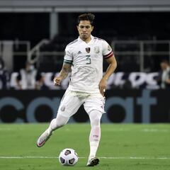 Carlos Salcedo es duda para el duelo frente a Guatemala