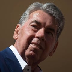 Manolo Santana recibe el alta y hará "vida normal"