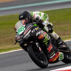 La lluvia aleja a Manu González de la cabeza en Magny-Cours