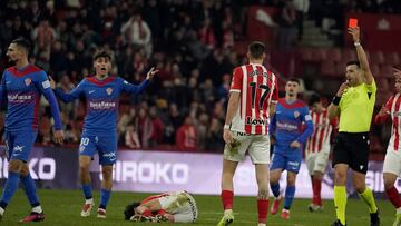 18/01/25 PARTIDO SEGUNDA DIVISION
SPORTING DE GIJON - ELCHE
EXPULSION DE RASHANI TARJETA ROJA
ARBITRO CID CAMACHO