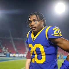 La estrella defensiva que dejó a los Rams por los Dolphins