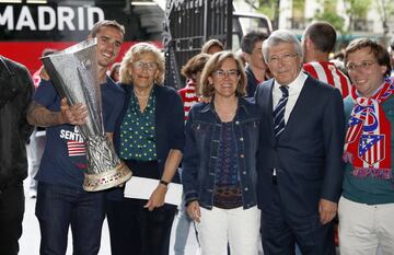 La alcaldesa Manuela Carmena, recibió a los jugadores en el Ayuntamiento de Madrid