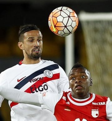 Santa Fe abrió la fase de grupos de la Libertadores en El Campín. Su próximo partido será ante Corinthians en Brasil.