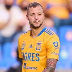 Nicolás López en duda con Tigres para jugar ante León