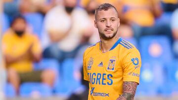 Nicolás López en duda con Tigres para jugar ante León