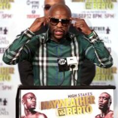 Mayweather: "Estoy orgulloso de ser un deportista limpio"