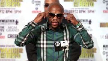 Floyd Mayweather niega que se haya dopado.