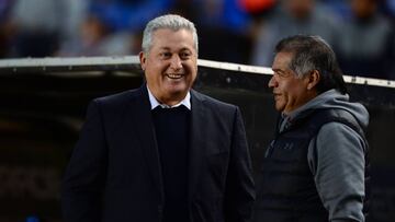 Vucetich y Bielsa habrían sido rechazados por Jorge Vergara