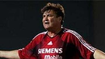 <b>MENTALIZADOS.</B> Camacho quiere evitar que sus jugadores afronten relajados esta eliminatoria.