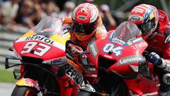 M&aacute;rquez y Dovizioso, en plena batalla