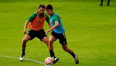 Bustillo y Simón siguen, Jorrín, Juan y Dani ya están con el Rayo