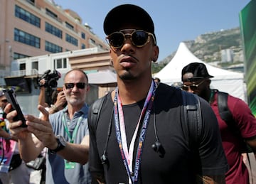 El jugador del Bayern Múnich Jerome Boateng disfruta del GP de Mónaco.