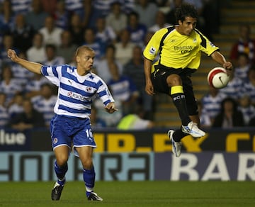 Este jugador ya hab赤a pasado por grandes equipos como la Lazio, el Valencia o el Parma. Lleg車 al Manchester City en la temporada 2006/2007, la 迆nica que jug車. Disput車 25 partidos y solo marc車 3 goles.