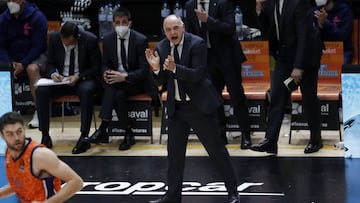 Pablo Laso, durante el partido de la 25ª jornada de la Euroliga que ha enfrentado al Valencia y al Real Madrid.