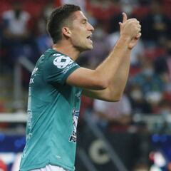 Santiago Ormeño queda fuera de la selección de Perú