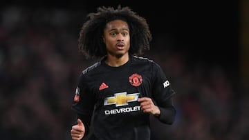 Manchester United: Chong joins Werder Bremen on loan