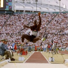 Carl Lewis y la reforma del salto de longitud: “Aún no es el día de los inocentes”