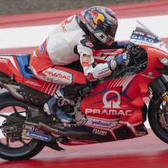 Martín necesitó una carrera menos que Schwantz y Agostini