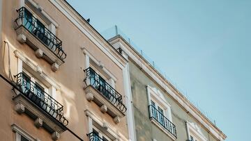 Denuncia ruidos y daños en su comunidad de vecinos y la Justicia les condena a indemnizar con casi 40.000 euros y cese de actividad