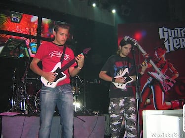 Un duelo a Sweet Child of Mine decide al campeón de Guitar Hero