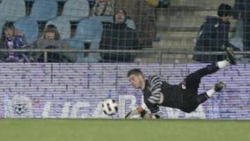 <b>OCASIÓN. </b>Parejo tuvo en su cabeza la victoria. El delantero, con el 1-1 en el marcador,  tuvo una clara ocasión, pero De Gea supo atajar su disparo.