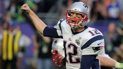 New England Patriots quarterback Tom Brady celebrates his second quarter touchdown pass against the Seattle Seahawks during Super Bowl XLIX in Glendale, Arizona February 1, 2015. 