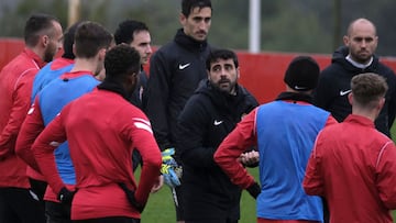 El Molinón acoge un duelo de dos equipos en profunda crisis