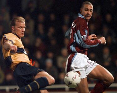 Ferdinand confiesa que jugó borracho: "Me tomé tres brandys..."