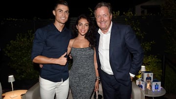 Periodista que entrevist車 a Cristiano Ronaldo se burla del Manchester United tras goleada de Liverpool