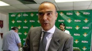 Luis Oliver, tras pasar por rueda de prensa.