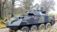 Irish Army Piranha IIIH MRV armado con un cañón automático de 30 mm