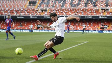 16/05/21 PARTIDO PRIMERA DIVISION 
 VALENCIA EIBAR 
 GONCALO GUEDES  
 PUBLICADA 05/06/21 NA MA18 3COL