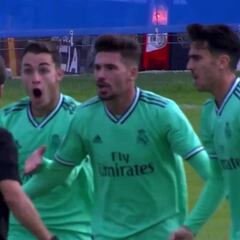 El penalti de no creer que le pitaron en contra al Castilla de Raúl