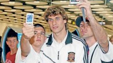 <b>CON LA SELECCIÓN. </b>Llorente, a su llegada de la Confecup.